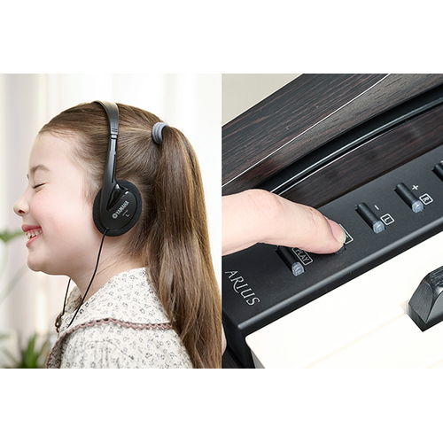 Chơi đàn piano ARIUS với tai nghe và điều khiển các nút trên bảng điều khiển.