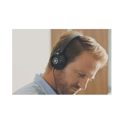 BINAURAL SAMPLING FOR AUTHENTIC PIANO SOUND, EVEN WITH HEADPHONES
